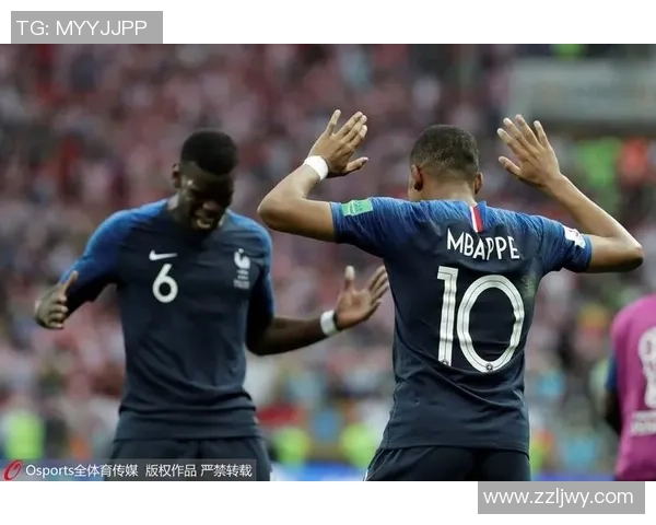法国主队与克罗地亚队激战正酣谁将赢得这场巅峰对决