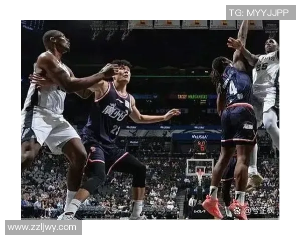 火箭队与勇士队激战正酣首场对决精彩回顾与赛后分析 火箭队与勇士队激战正酣首场对决精彩回顾与赛后分析